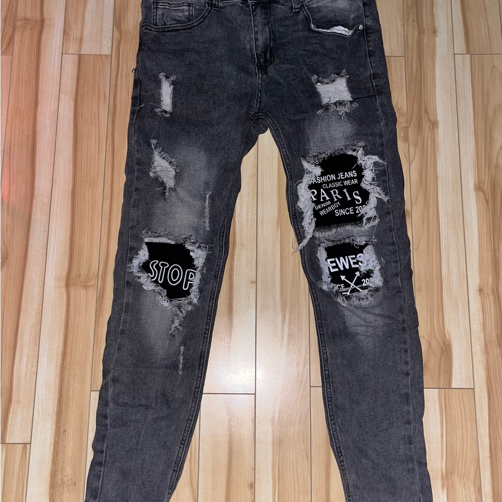 Men's Distressed Black ripped Jeans